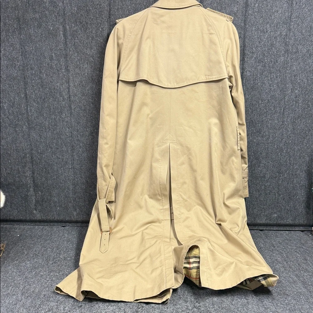 VINTAGE Burberry Beige Trench Coat for Women 10 Long - Picture 7 of 16